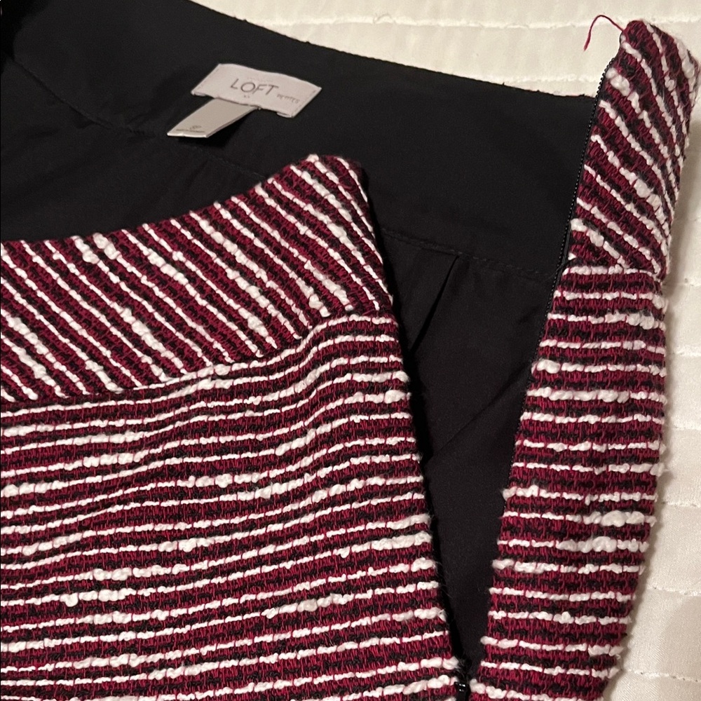 LOFT Tweed Striped M Burgundy & White Boucle Mini Pencil Skirt Sz 8P Ann Taylor - Picture 7 of 14